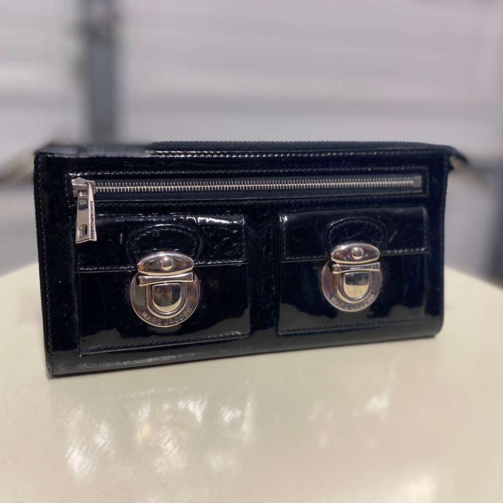Marc Jacobs black patent leather wallet